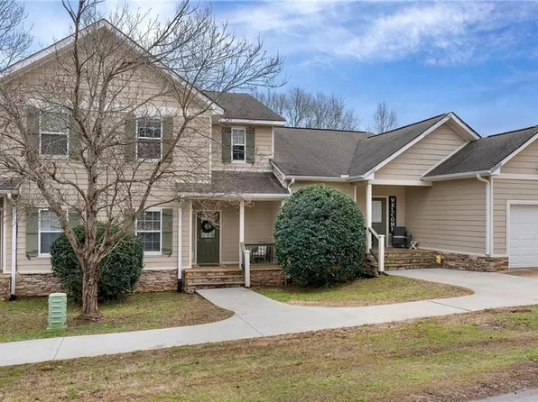 509 E Perkins Creek Rd, Seneca, SC 29678