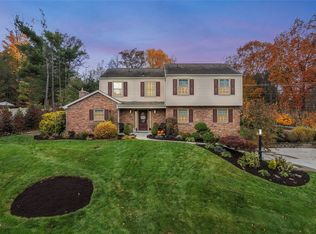 100 Inverness Dr, Mcmurray, PA 15317