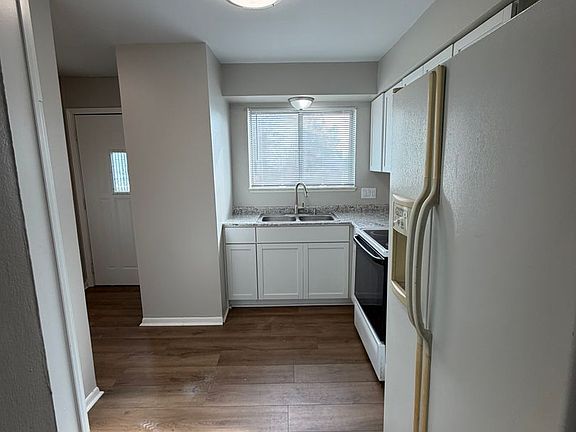 4th image of 5702 Orchard Ct