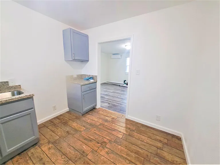 1309 N La Brea Ave #A — Photo 15