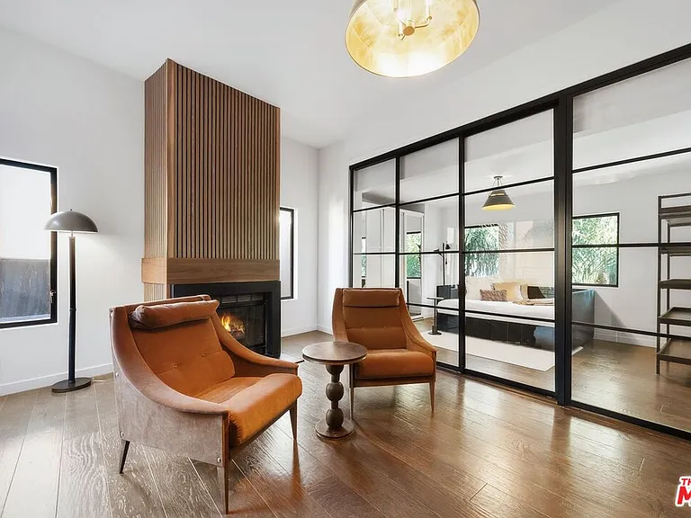 3601 Dixie Canyon Pl — Photo 13