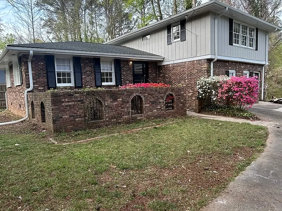 293 Shelton Woods Ct