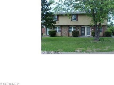 322 Cathedral Ct, Canal Fulton, OH, 44614