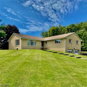 8 Bear Creek Rd, Andover, NJ, 07821