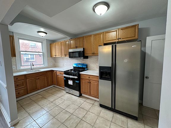5th image of 1342 Greeby St #1