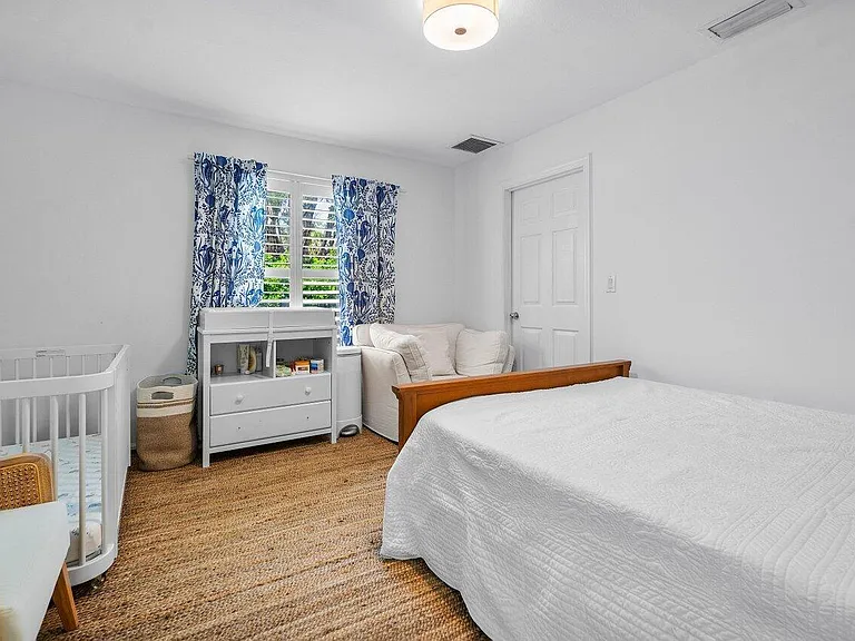 125 Gregory Pl — Photo 9