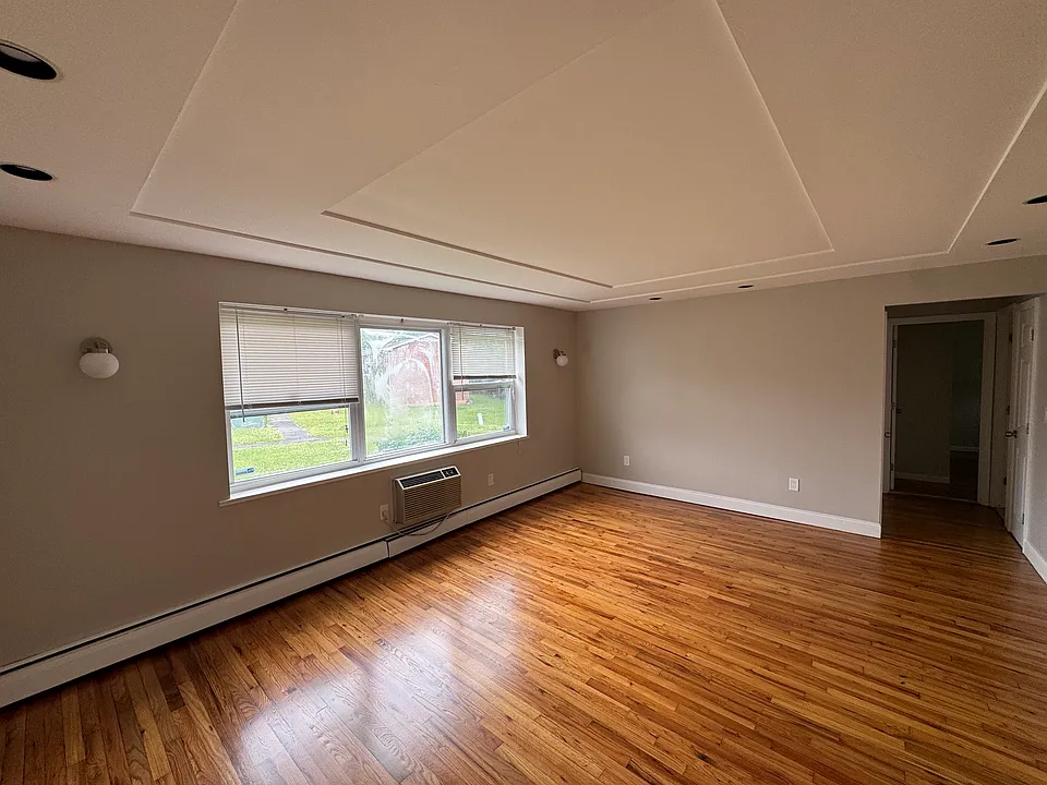 69 Mountain Laurel Dr