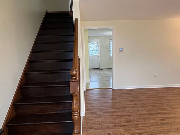 5th image of 3 Garland Dr #3
