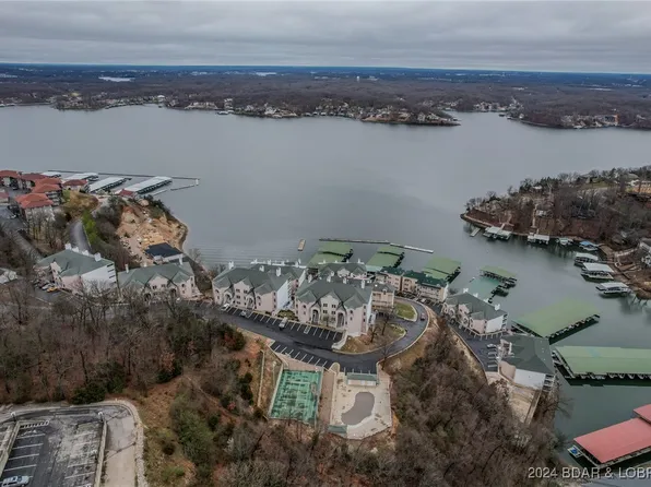 250 Emerald Bay Dr #1B, Lake Ozark, MO 65049