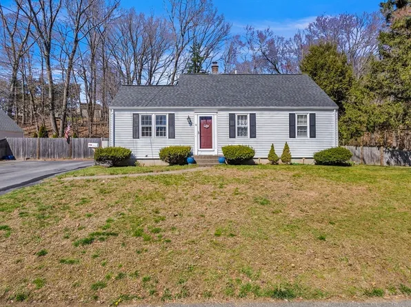 18 Mayflower Rd, Northborough, MA 01532