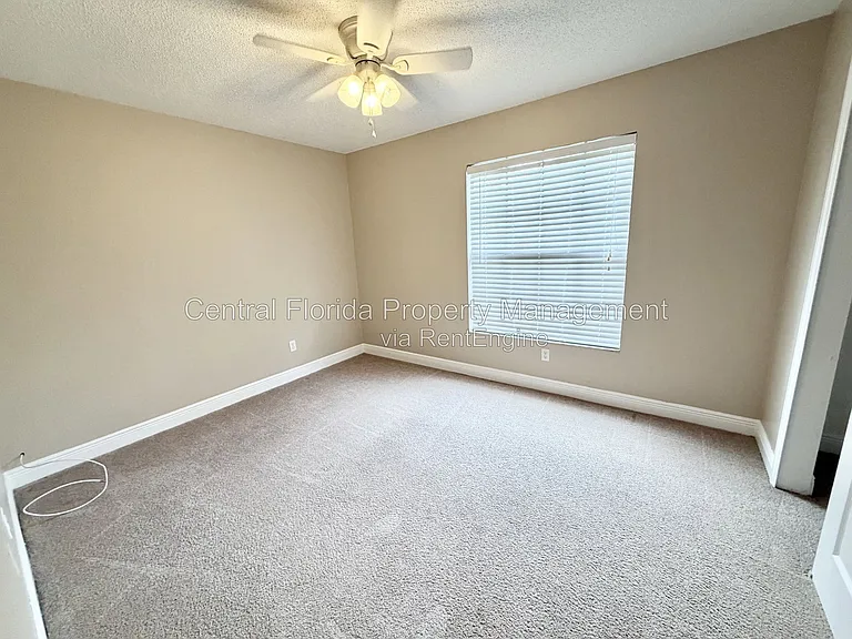 2925 Amroth Pl — Photo 15