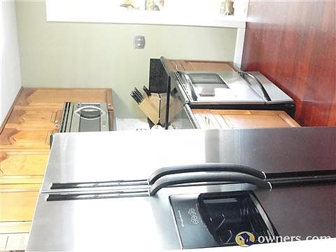 Gorgeous stainless appliances