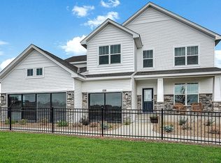 528 Goldenrod Trl, Waconia, MN 55387