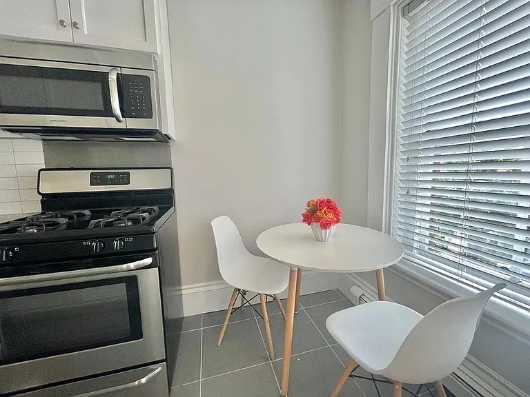 619 Massachusetts Ave #3 — Photo 5