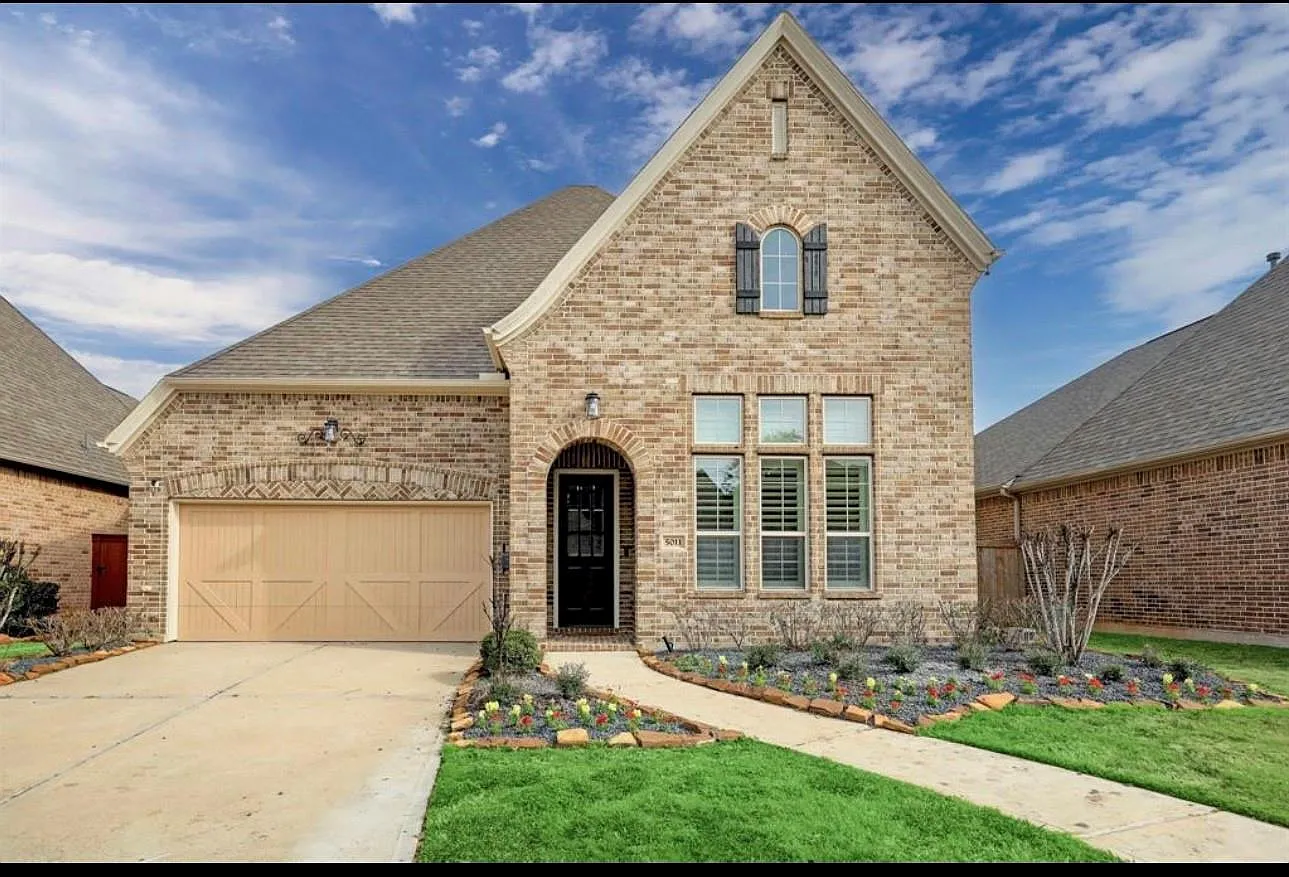 4 bed, 3.5 bath, 3510 sqft, $5,500 — Photo 4