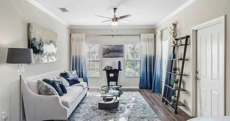 Polo Glen Apartment Homes — Photo 4