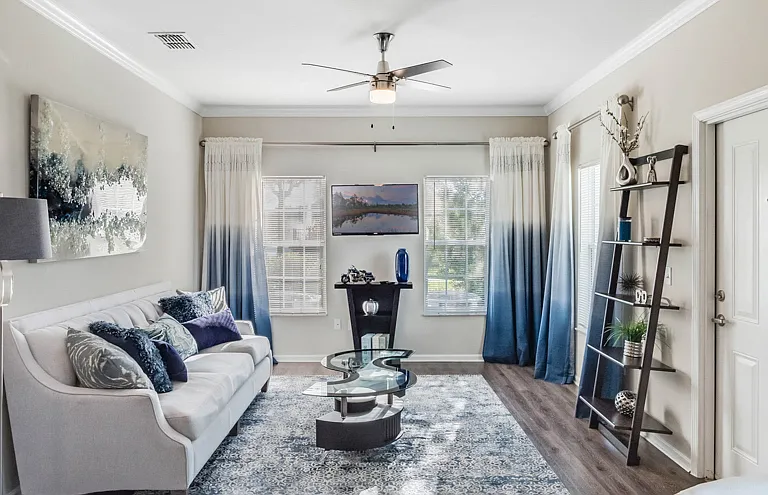 Polo Glen Apartment Homes — Photo 4