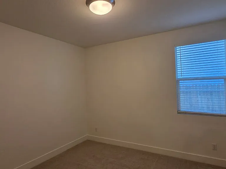 816 Loon St — Photo 25