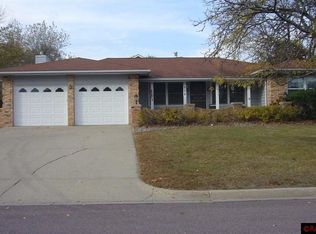 508 Inverness Ln, Saint Peter, MN 56082