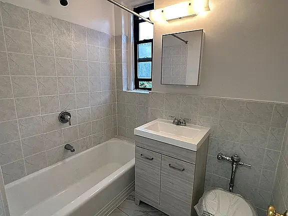 254 E 176th St #1H — Photo 8