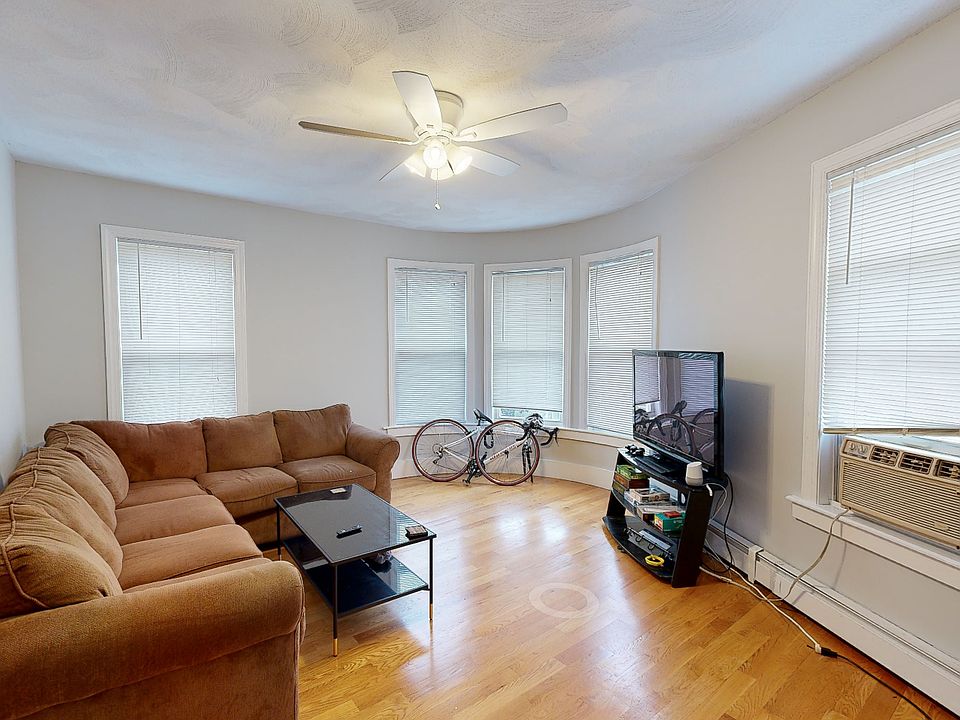 1st image of 33 Portsmouth St #7