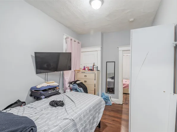 164 Highland Avenue image 9 of 11