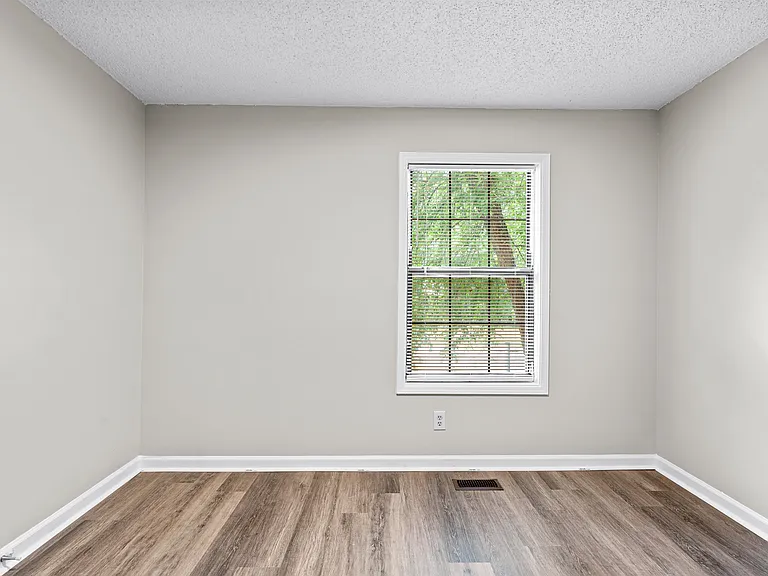 90 Edelweiss Dr — Photo 19