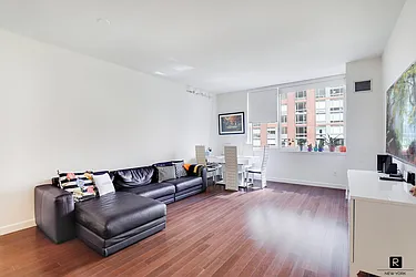 Rented by R New York