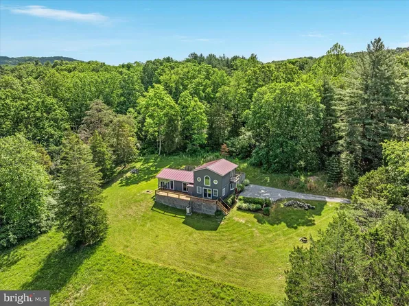 774 Whispering Pines Way, Lost City, WV 26810
