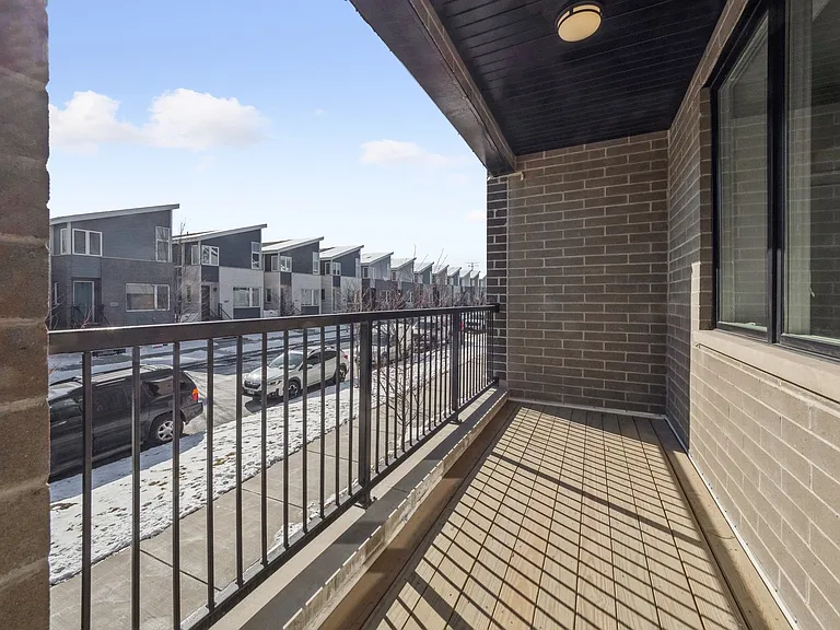 2904 S Hillock Ave #203 — Photo 6