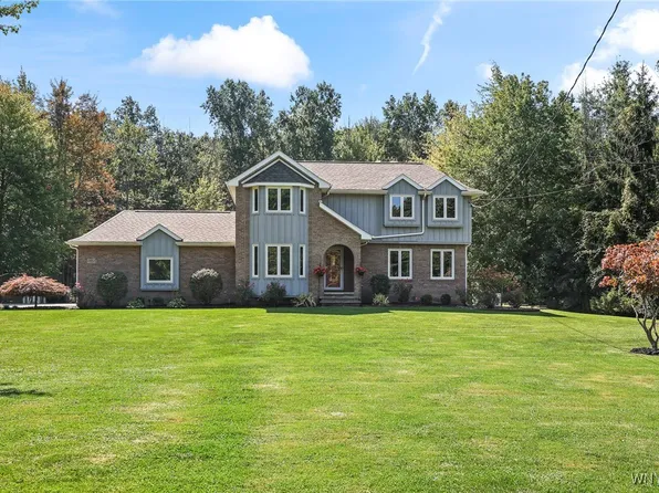 2852 Bedell Rd, Grand Island, NY 14072