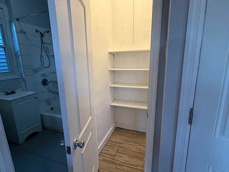 166 Lexington Ave #2R — Photo 11