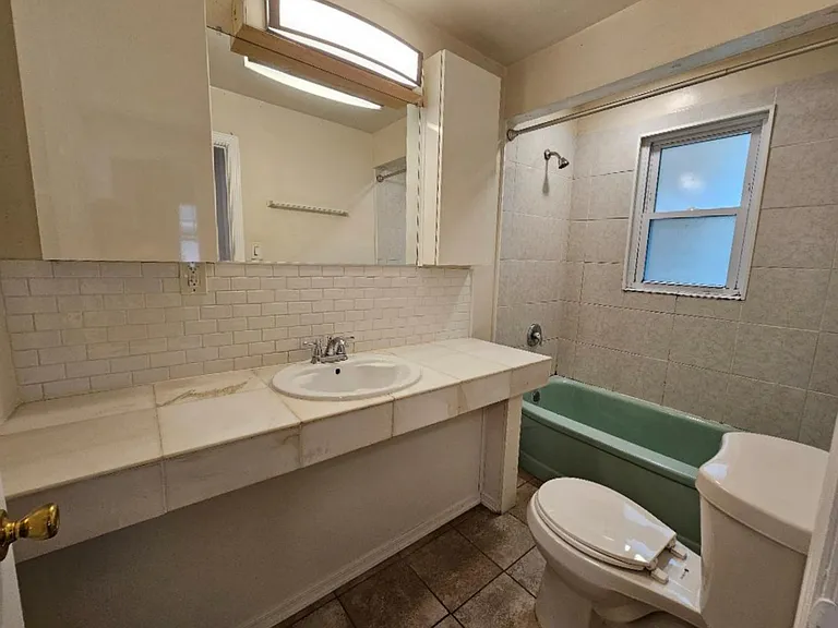 1656 Pennington Rd — Photo 4