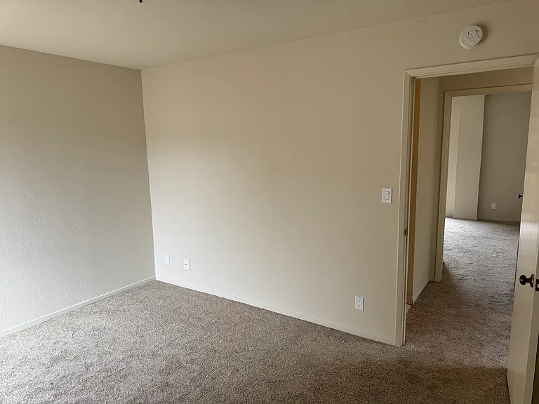 504 McClellan Ave #5 — Photo 15