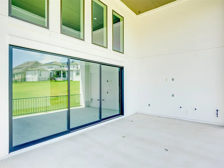 2420 Sondrio Bnd — Photo 35