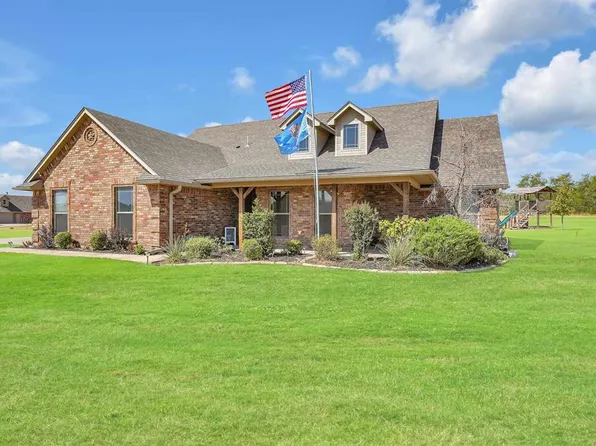 57 SW Copperfield Pl, Cache, OK 73527