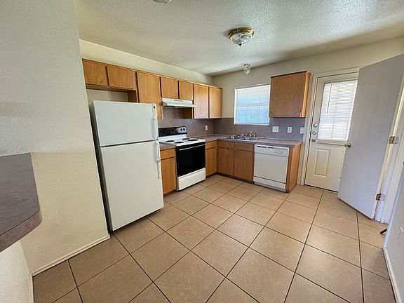 4th image of 4410 Sylvia Dr APT A