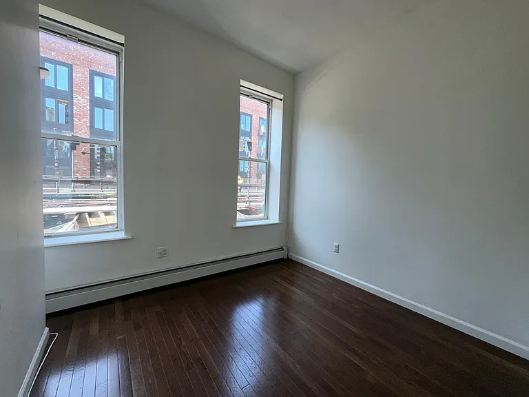 1005 Broadway #2 — Photo 12