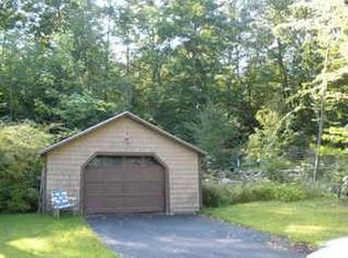 94 Beach Pond Rd, Wolfeboro, NH 03894