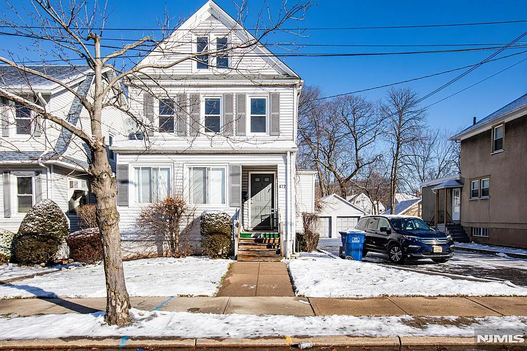 472 Passaic St photo 1