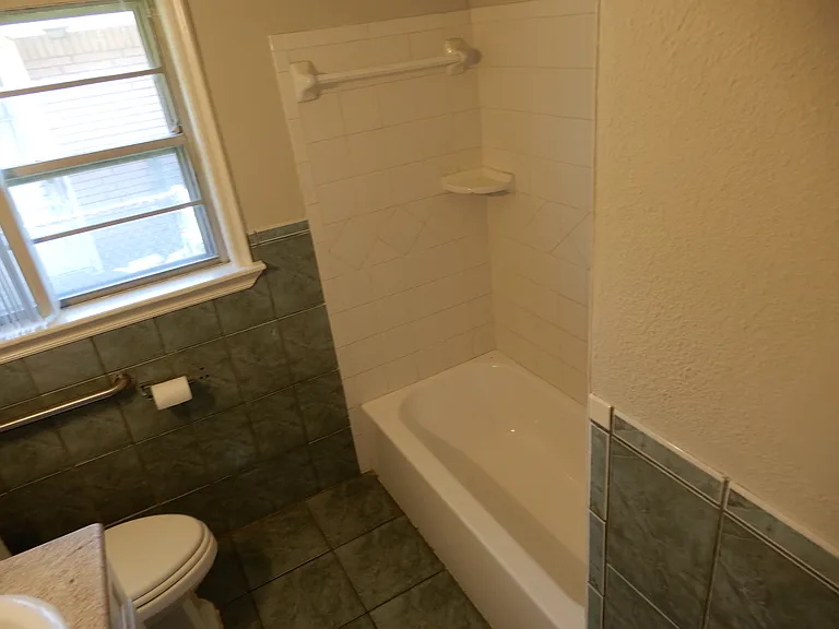8611 Dover St — Photo 36
