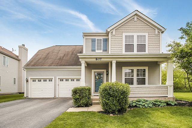 1st image of 807 S Waterbury Dr