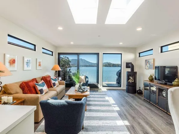 27 Gate 6 1/2 Road, Sausalito, CA 94965
