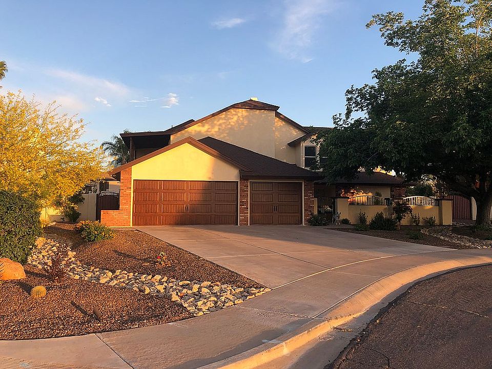 2nd image of 6217 E Paradise Ln