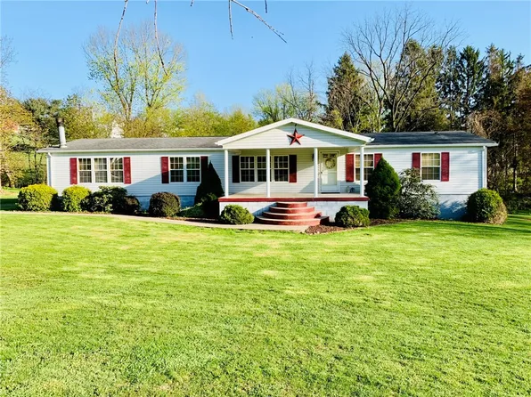 301 Rockridge Rd, Connellsville, PA 15425