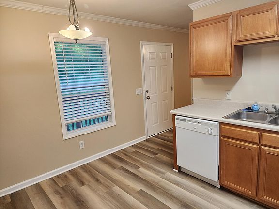 4th image of 10837 Woody Dr