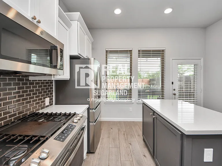 4219 Colony Ln — Photo 16