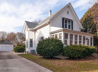 514 Oak Ave, Aurora, IL 60506