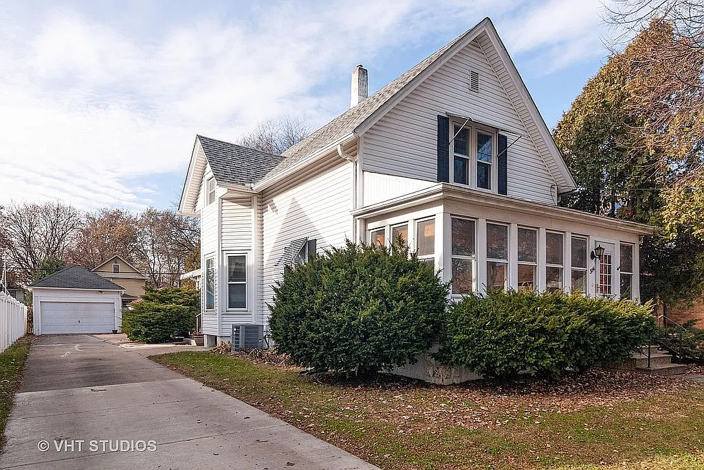 514 Oak Ave photo 1