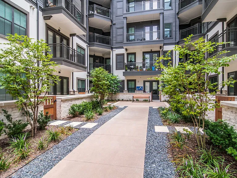 The Alastair at Aria Village — Photo 27